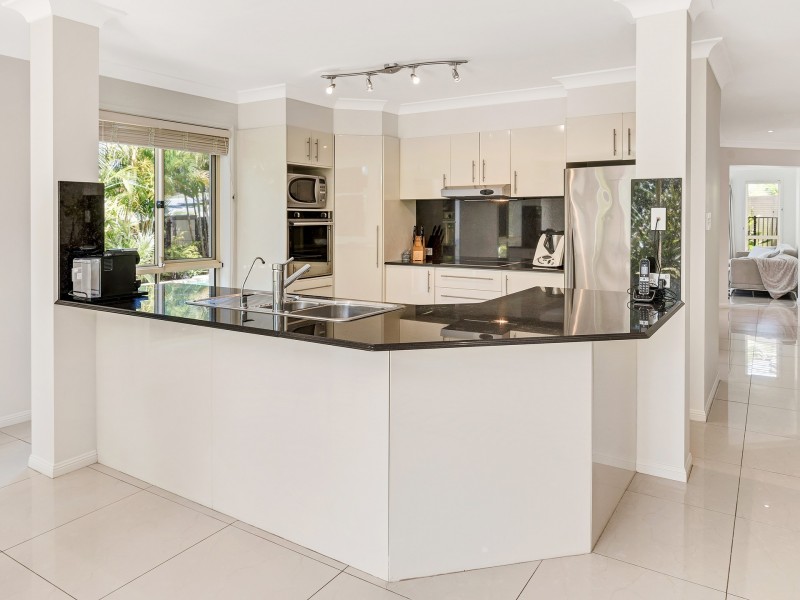 1 Corvus Way, Robina QLD 4226