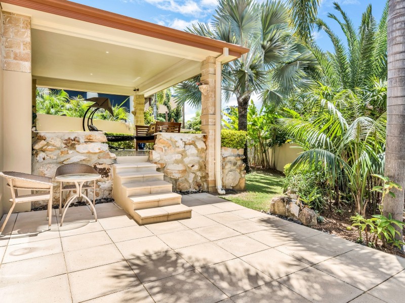 1 Corvus Way, Robina QLD 4226