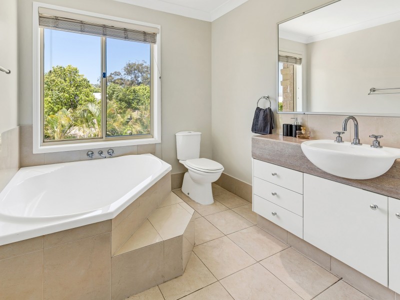 1 Corvus Way, Robina QLD 4226