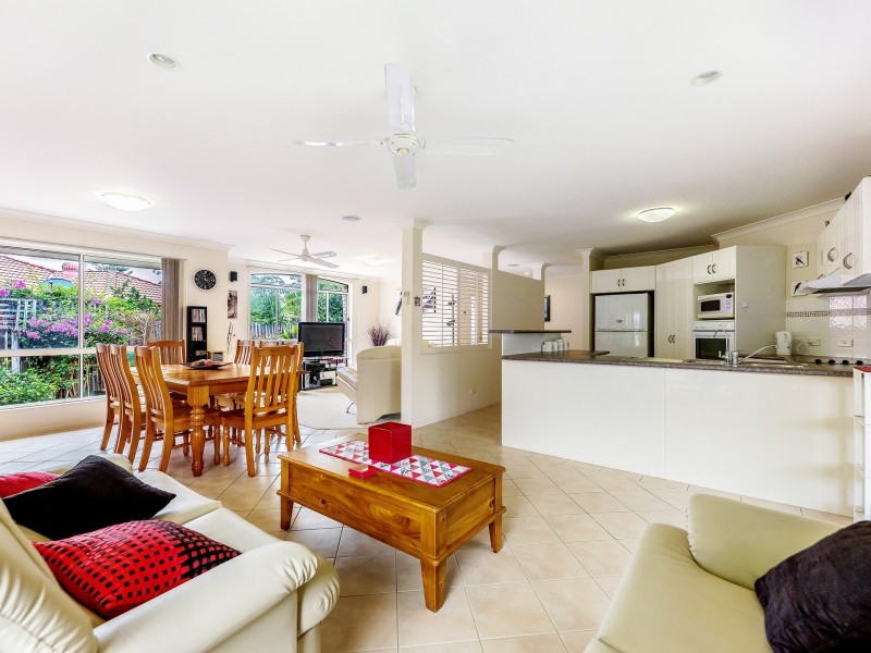 54 Ellis Drive, Mudgeeraba QLD 4213