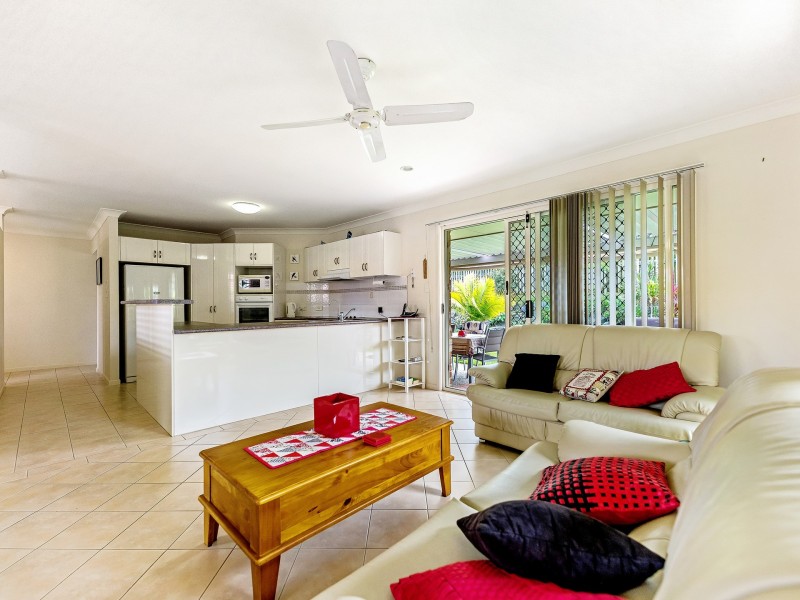 54 Ellis Drive, Mudgeeraba QLD 4213