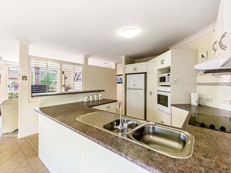 54 Ellis Drive, Mudgeeraba QLD 4213