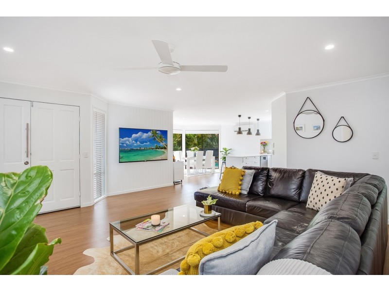 129 Thorngate Drive, Robina QLD 4226