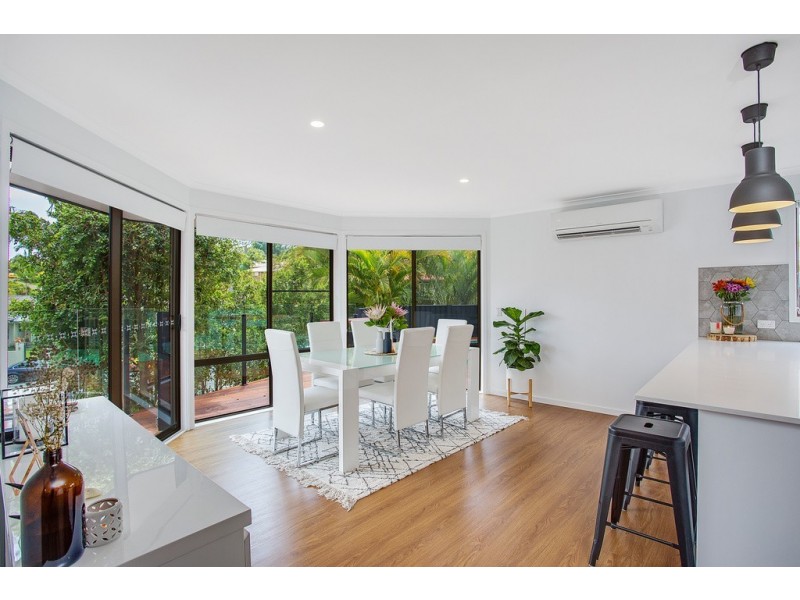 129 Thorngate Drive, Robina QLD 4226