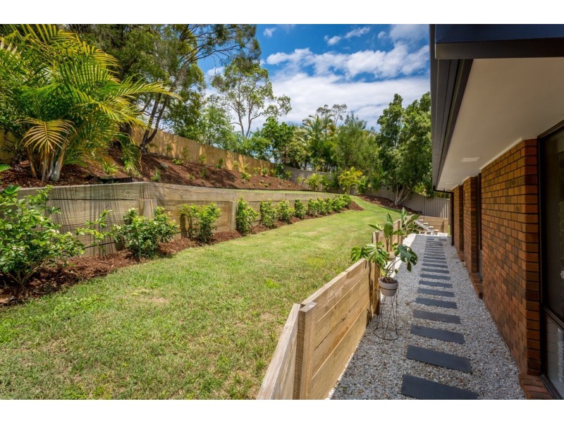 129 Thorngate Drive, Robina QLD 4226