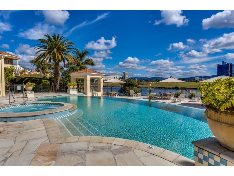 27/3 Robina Town Centre, Robina QLD 4226