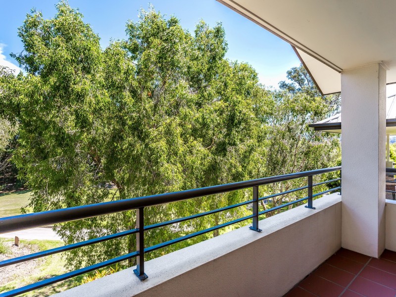 134 Easthill Drive, Robina QLD 4226