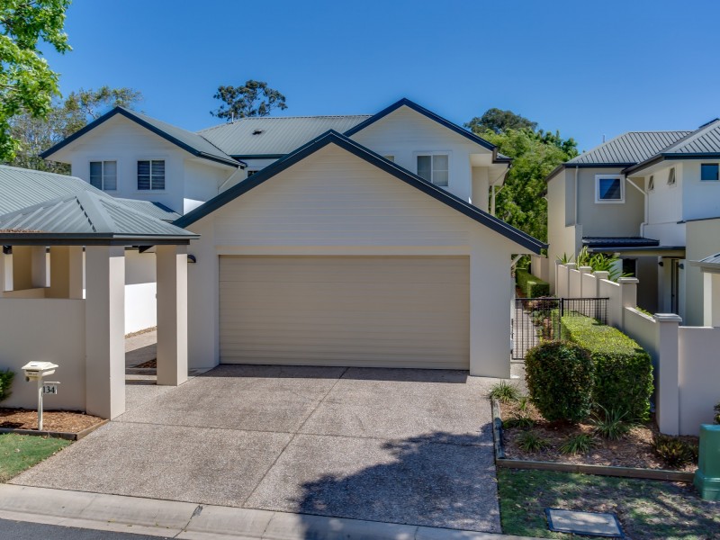 134 Easthill Drive, Robina QLD 4226