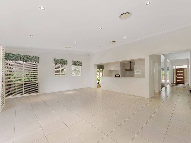 8 Gilgandra Close, Reedy Creek QLD 4227