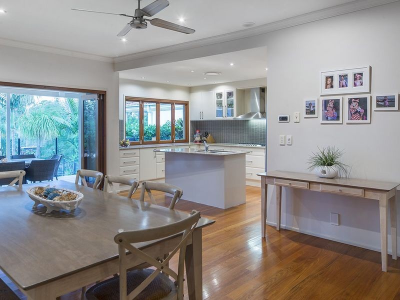 332 Ron Penhaligon Way, Robina QLD 4226
