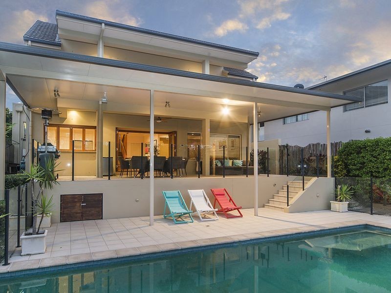 332 Ron Penhaligon Way, Robina QLD 4226