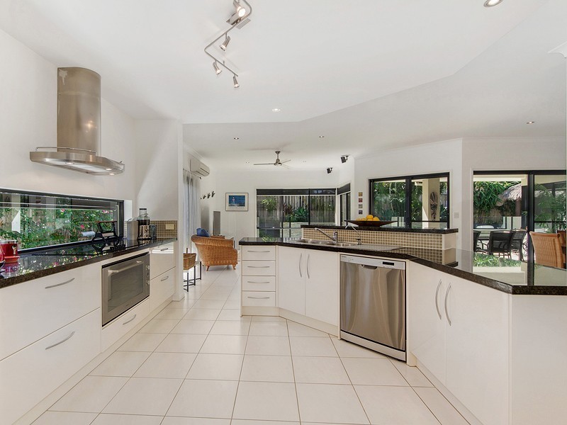 47 Observatory Drive, Reedy Creek QLD 4227