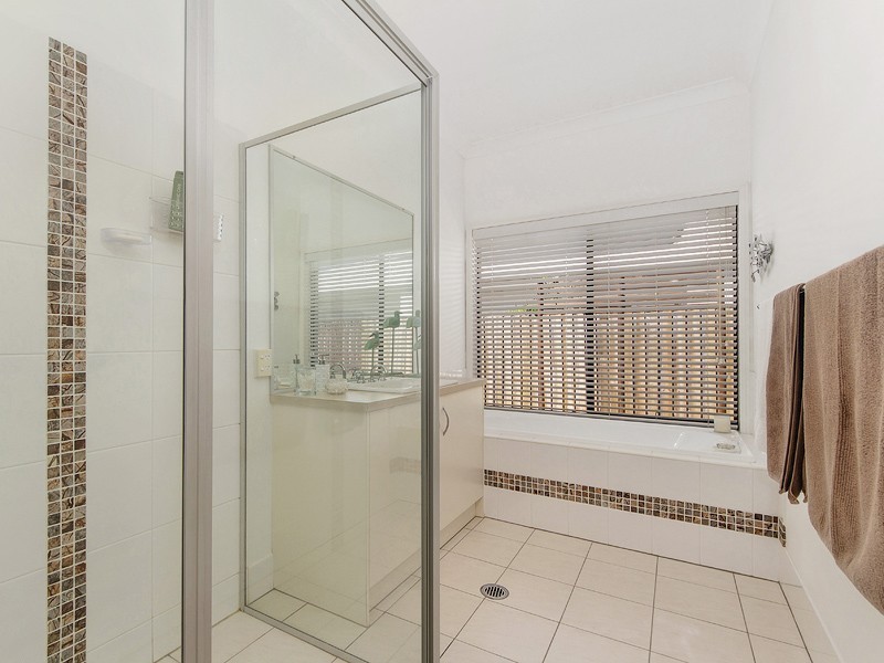 47 Observatory Drive, Reedy Creek QLD 4227