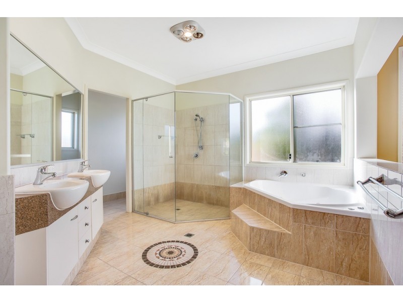 26 Callicarpa Street, Reedy Creek QLD 4227