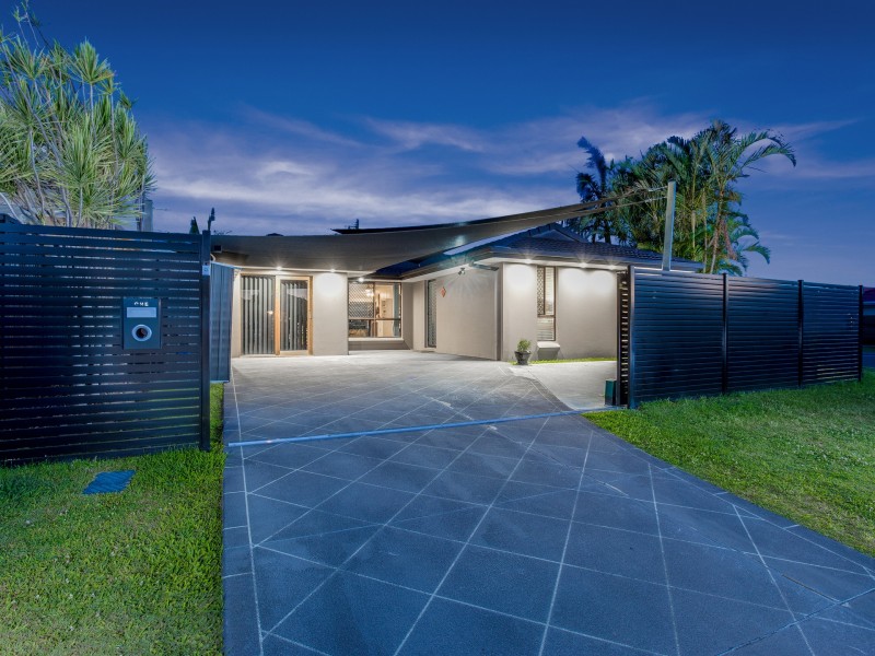 1 Casetta Court, Varsity Lakes QLD 4227