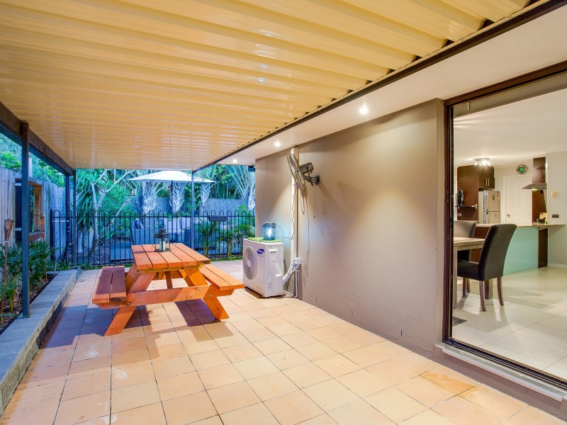 1 Casetta Court, Varsity Lakes QLD 4227