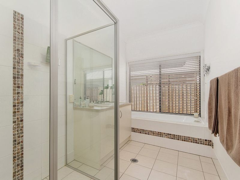 47 Observatory Drive, Reedy Creek QLD 4227