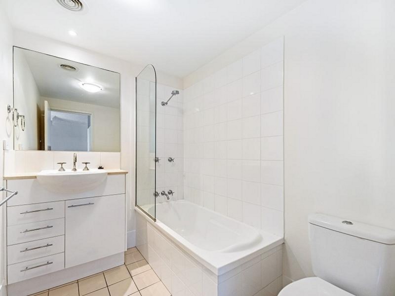 46/98 University Drive, Varsity Lakes QLD 4227