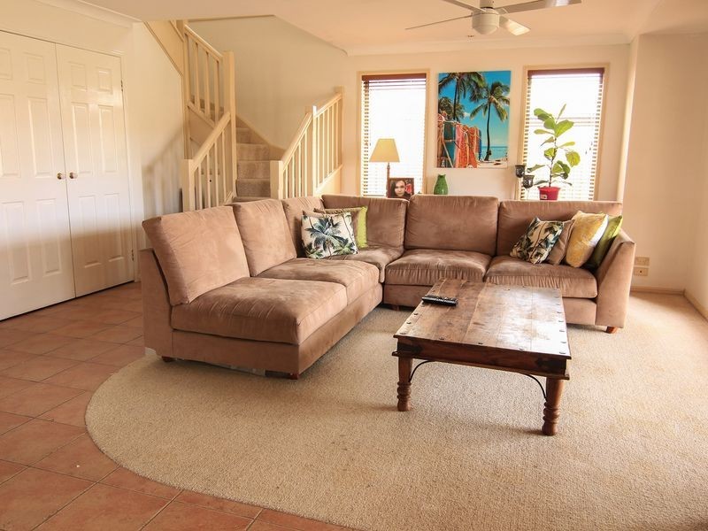 15 Homebush Drive, Robina QLD 4226