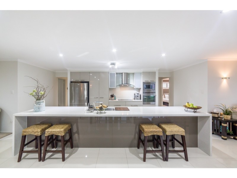 29 Jarrahdale Drive, Elanora QLD 4221