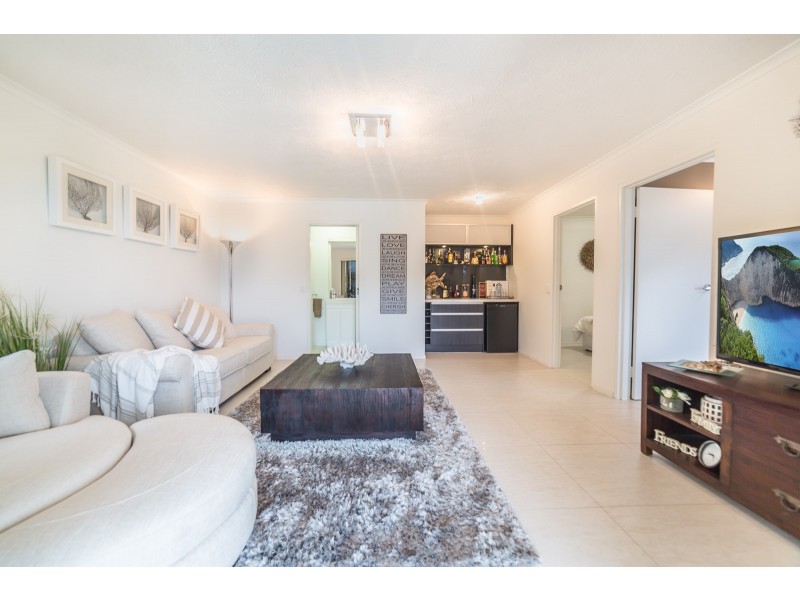 29 Jarrahdale Drive, Elanora QLD 4221