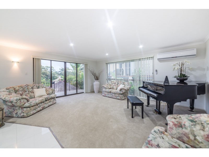 29 Jarrahdale Drive, Elanora QLD 4221