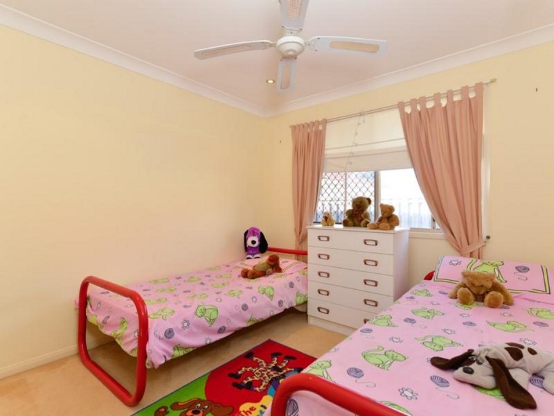 17 Laurel Oak Drive, Robina QLD 4226