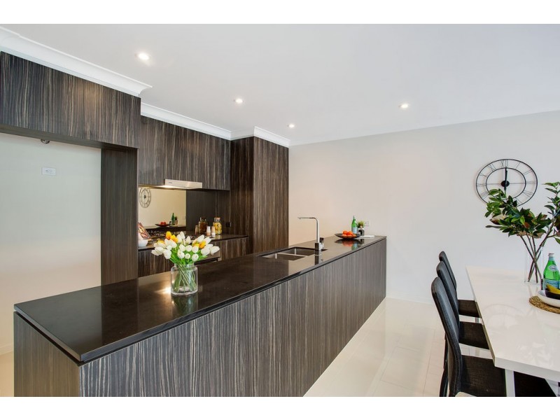 150 North Hill Drive, Robina QLD 4226