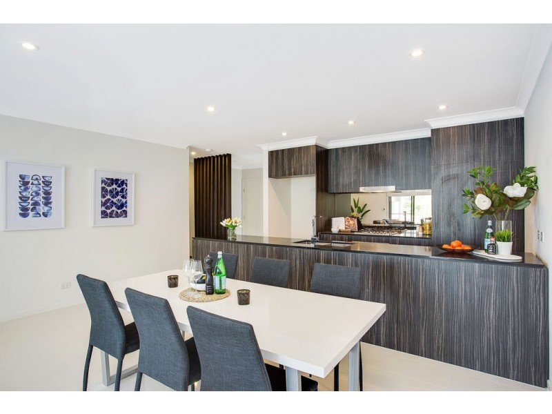 150 North Hill Drive, Robina QLD 4226