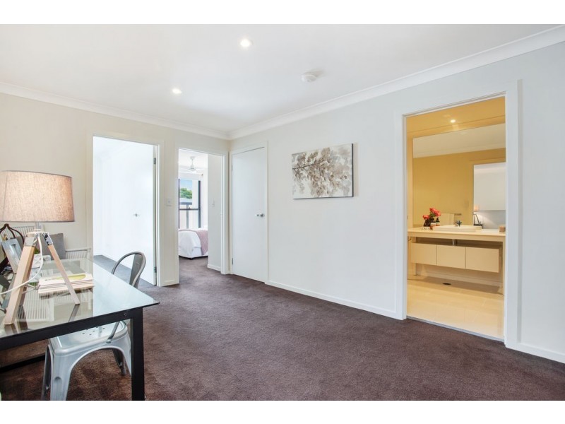 150 North Hill Drive, Robina QLD 4226