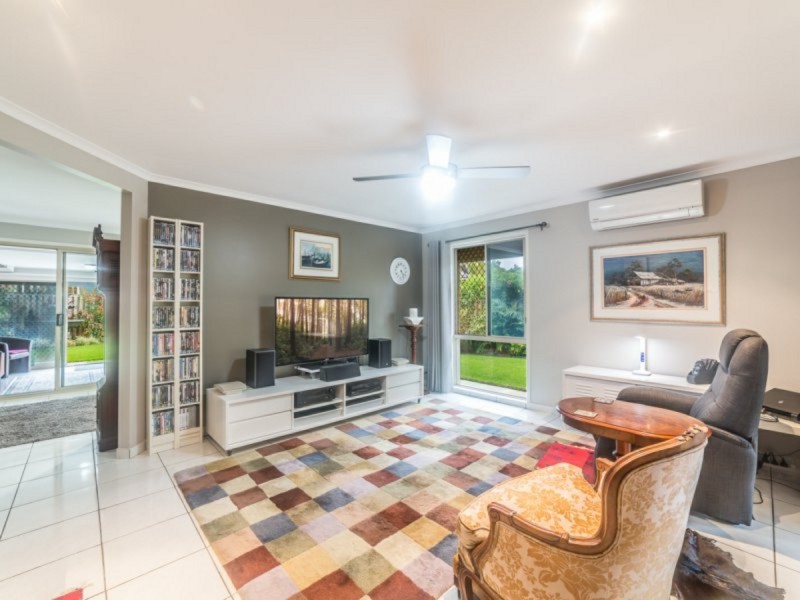 5 Rosanna Place, Robina QLD 4226