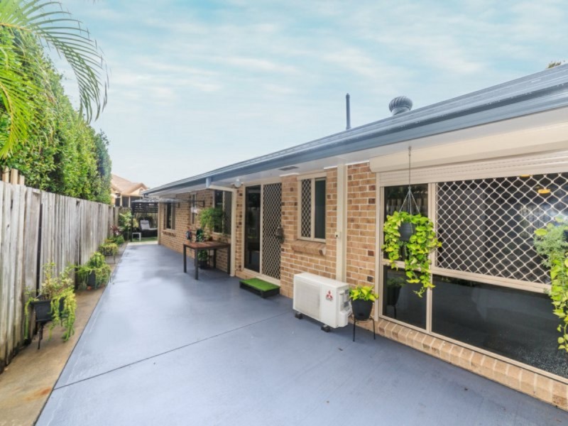 5 Rosanna Place, Robina QLD 4226