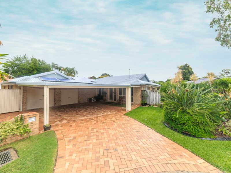 5 Rosanna Place, Robina QLD 4226
