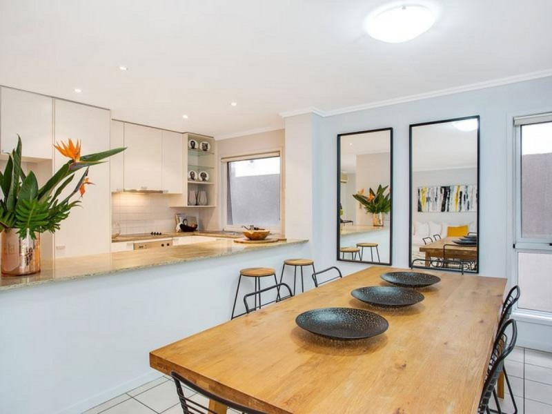 35 Riverwalk Avenue, Robina QLD 4226