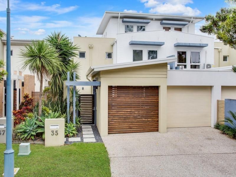35 Riverwalk Avenue, Robina QLD 4226