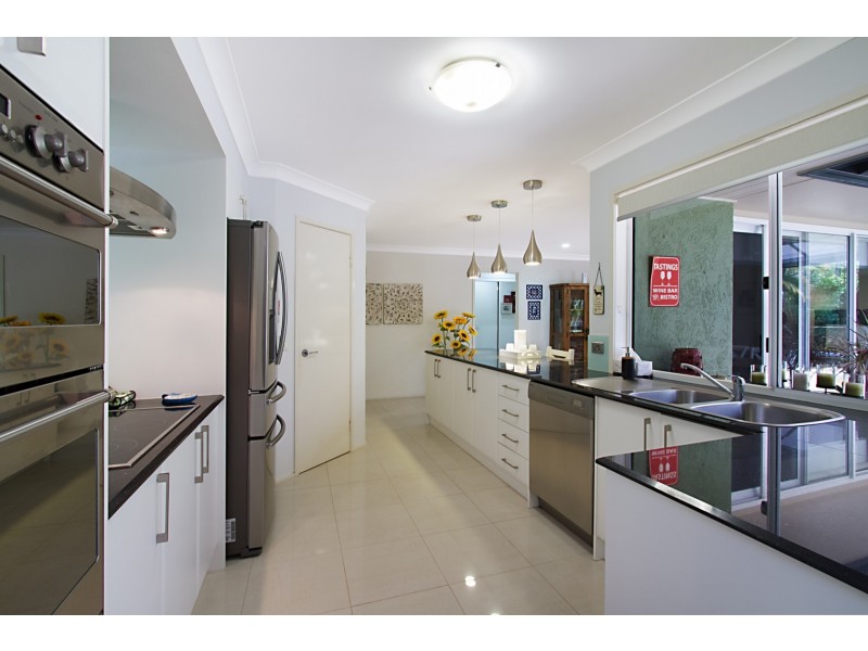 94 Glen Eagles Drive, Robina QLD 4226