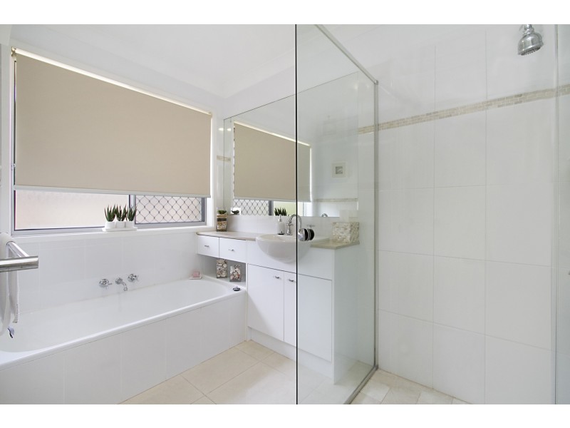 94 Glen Eagles Drive, Robina QLD 4226