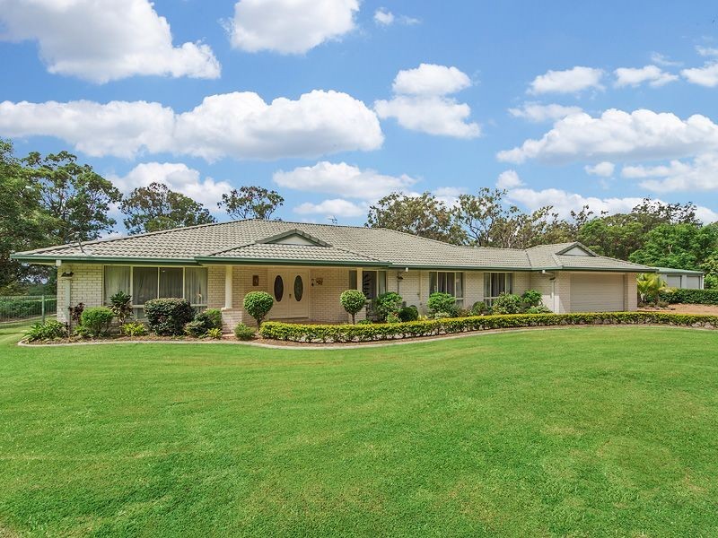 294 Chesterfield Drive, Bonogin QLD 4213