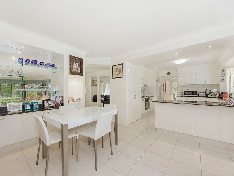 294 Chesterfield Drive, Bonogin QLD 4213