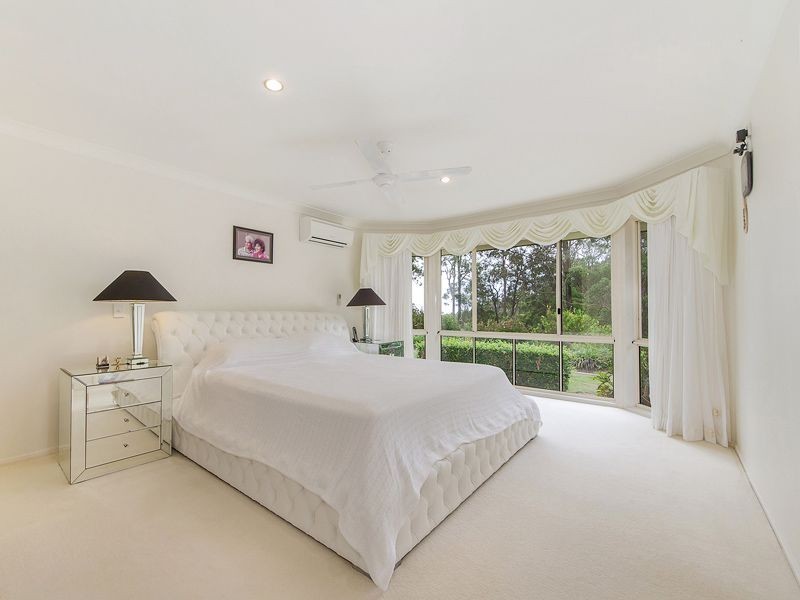 294 Chesterfield Drive, Bonogin QLD 4213