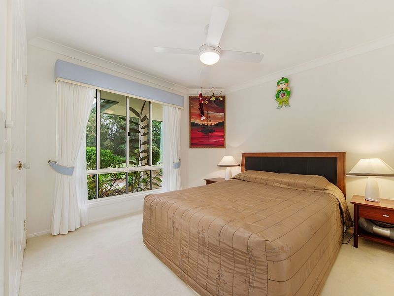 294 Chesterfield Drive, Bonogin QLD 4213