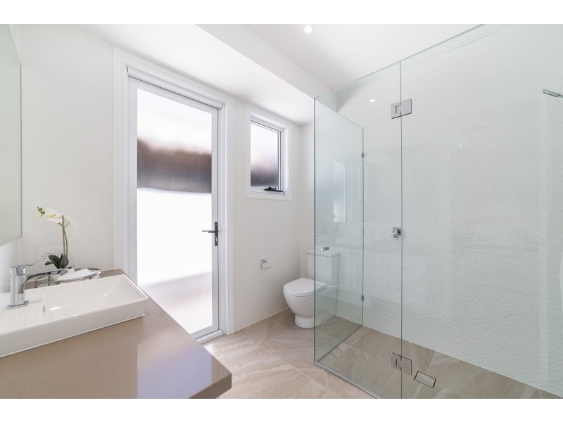 20 Seafarer Court, Paradise Waters QLD 4217