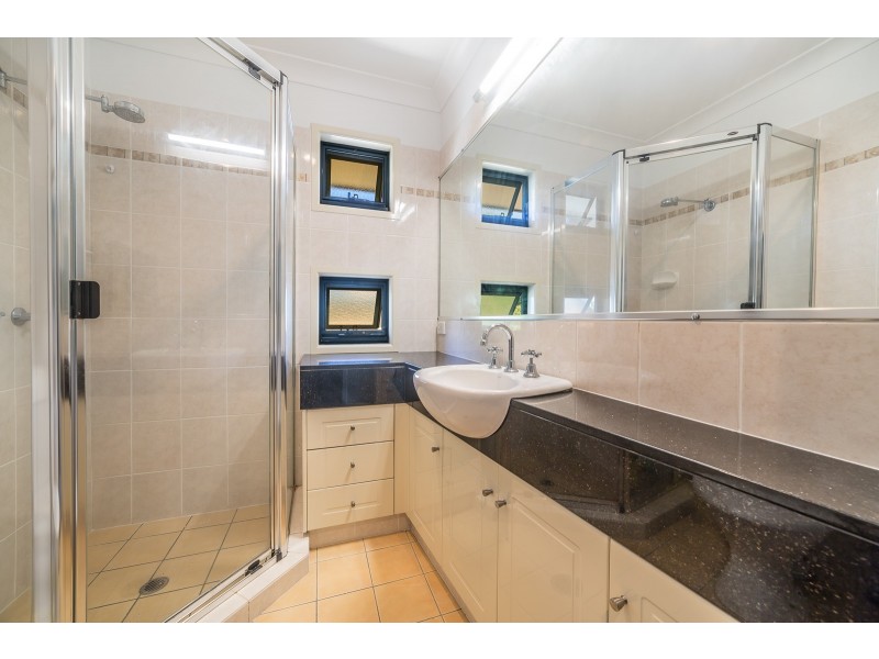 2/15 The Links, Robina QLD 4226