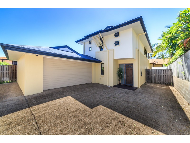 2/15 The Links, Robina QLD 4226