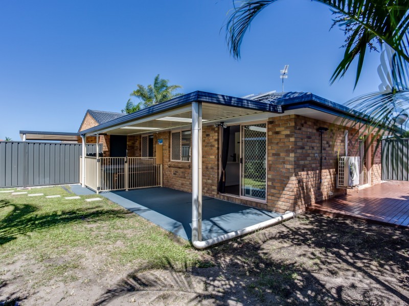 20 Southlake Drive, Varsity Lakes QLD 4227