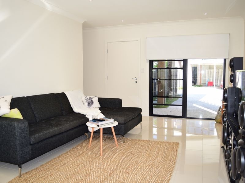 15 Peninsula Drive, Robina QLD 4226
