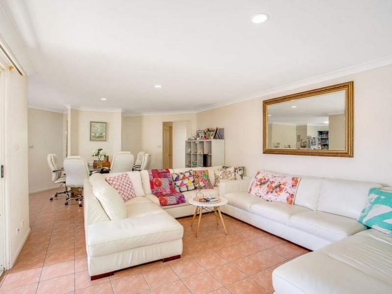 31 Leopard Avenue, Elanora QLD 4221