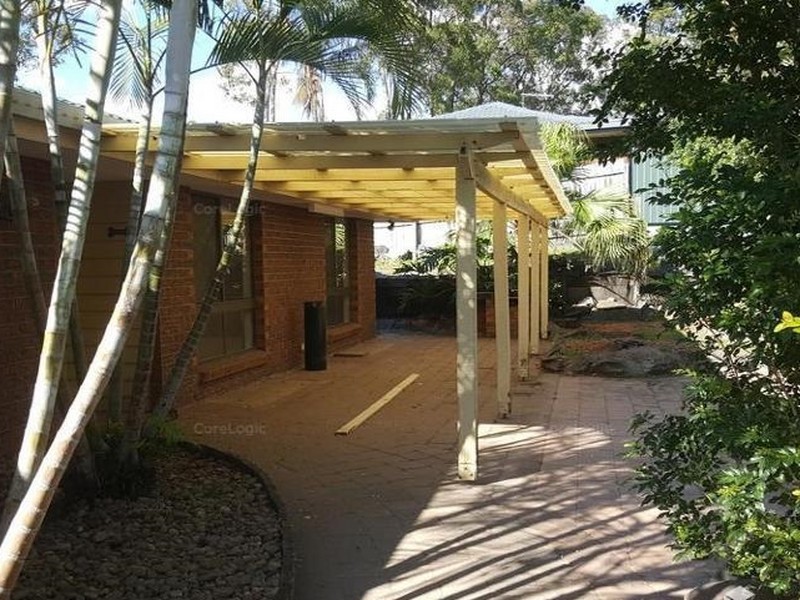 28 Pappas Way, Carrara QLD 4211