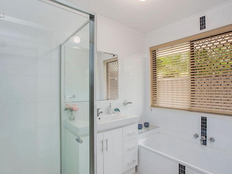 10 Harbord Court, Robina QLD 4226