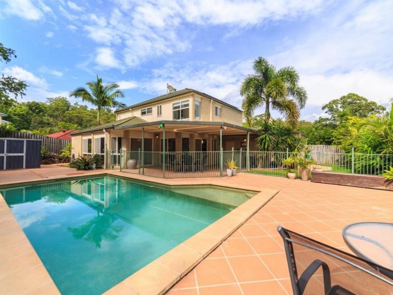 33 Forest Drive, Elanora QLD 4221